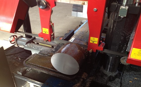 上思卧式带锯床加工时出现明显振荡如何排查？